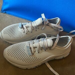 Crocs Women's Literide 360 Pacer Sneakers